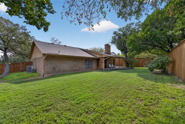 7624 Lake Highlands Drive, Fort Worth, TX 76179