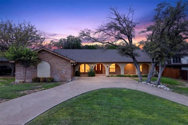 7624 Lake Highlands Drive, Fort Worth, TX 76179