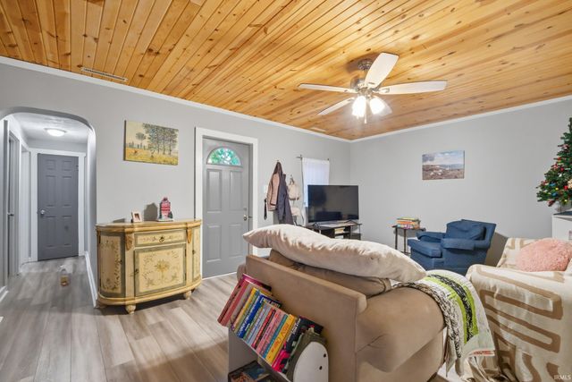 2033 Schuyler Avenue, Lafayette, IN 47904