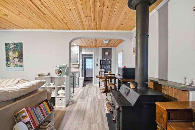 2033 Schuyler Avenue, Lafayette, IN 47904