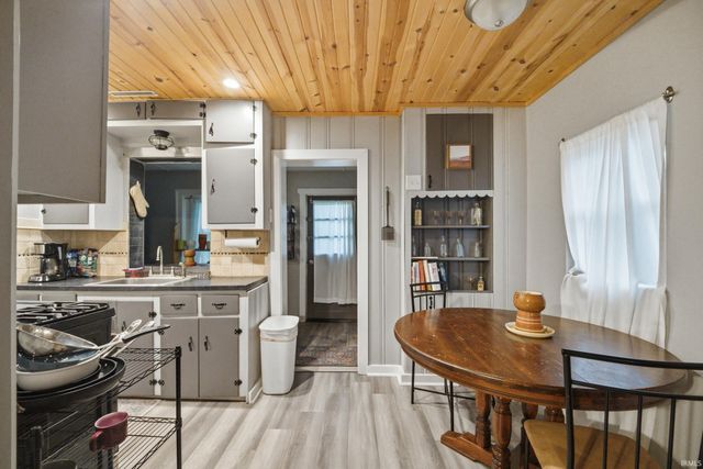 2033 Schuyler Avenue, Lafayette, IN 47904