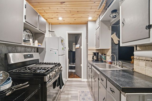 2033 Schuyler Avenue, Lafayette, IN 47904