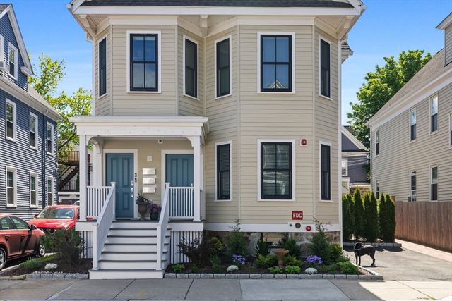 27 Saxton St 3, Boston, MA 02125
