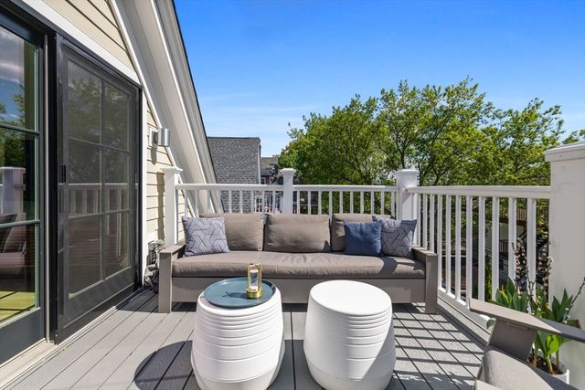 27 Saxton St 3, Boston, MA 02125