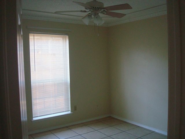 613 RENFRO Street, Burleson, TX 76028