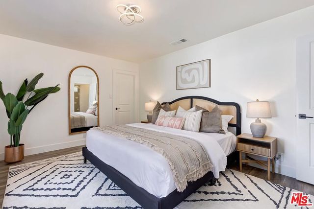 3037 Delaware Avenue, Santa Monica, CA 90404