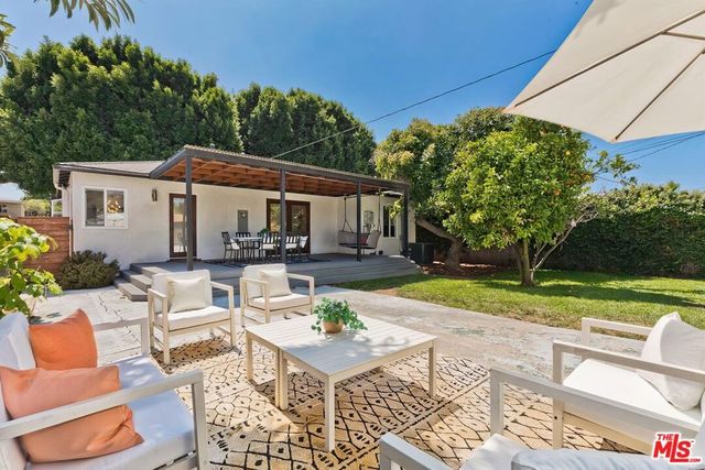 3037 Delaware Avenue, Santa Monica, CA 90404