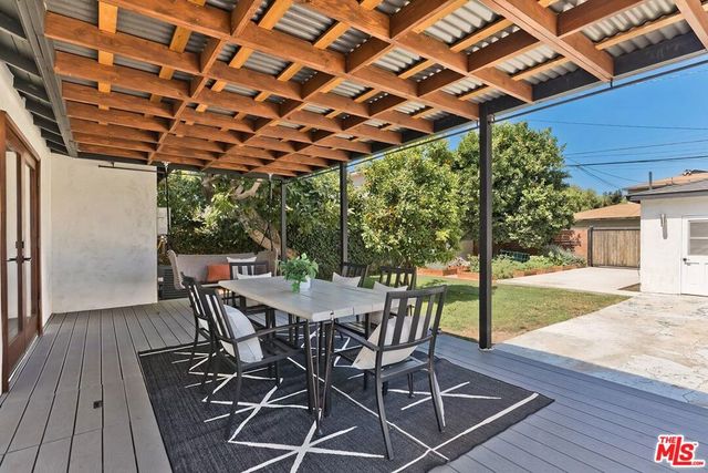 3037 Delaware Avenue, Santa Monica, CA 90404
