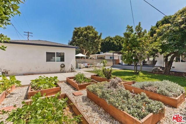 3037 Delaware Avenue, Santa Monica, CA 90404