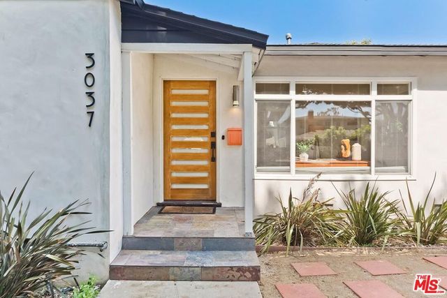 3037 Delaware Avenue, Santa Monica, CA 90404