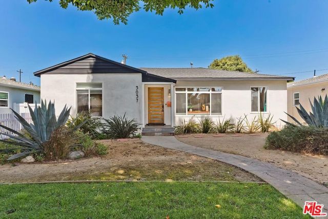 3037 Delaware Avenue, Santa Monica, CA 90404