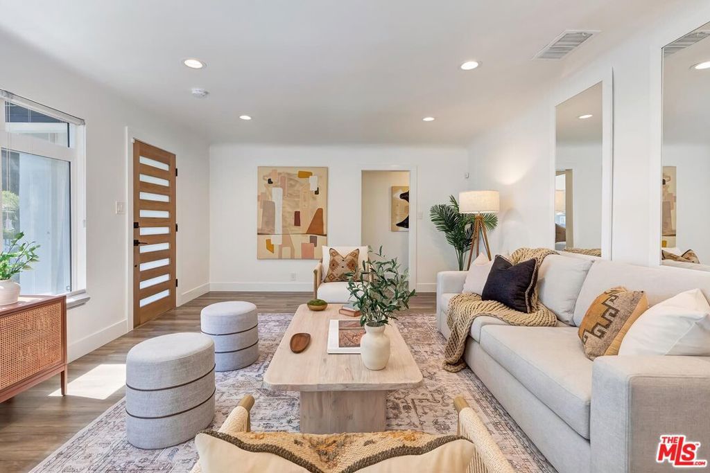 3037 Delaware Avenue, Santa Monica, CA 90404 — photo 3