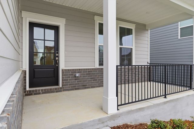 601 Godwin Ct, Hermitage, TN 37076