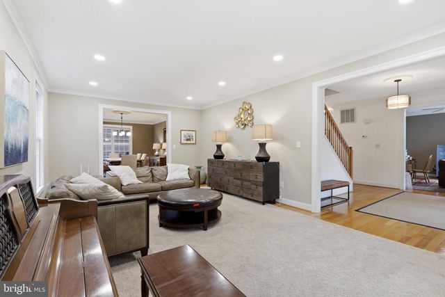 809 N BUCHANAN ST, Arlington, VA 22203
