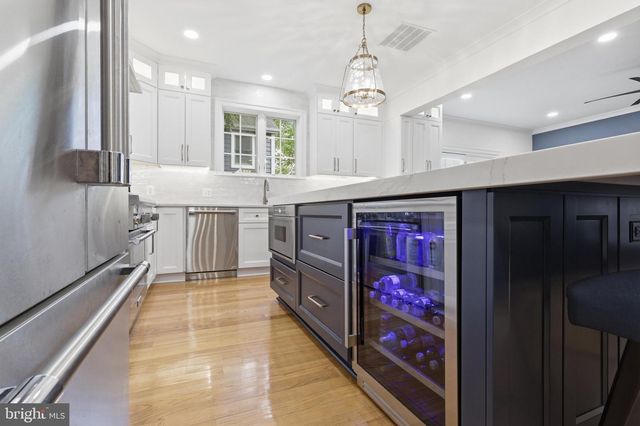 809 N BUCHANAN ST, Arlington, VA 22203