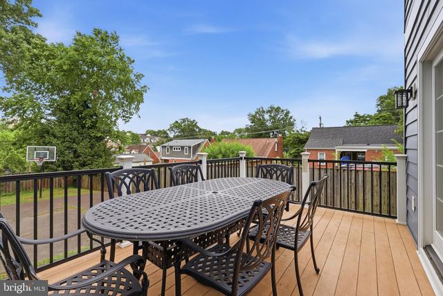 809 N BUCHANAN ST, Arlington, VA 22203
