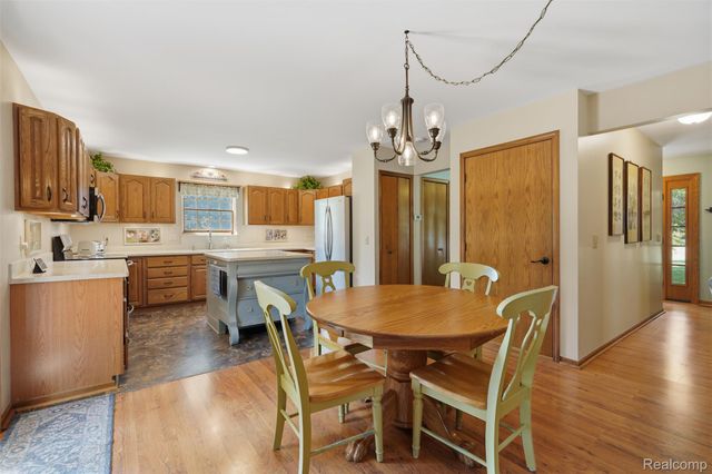 9380 Englishman Drive, Tyrone Township, MI 48430