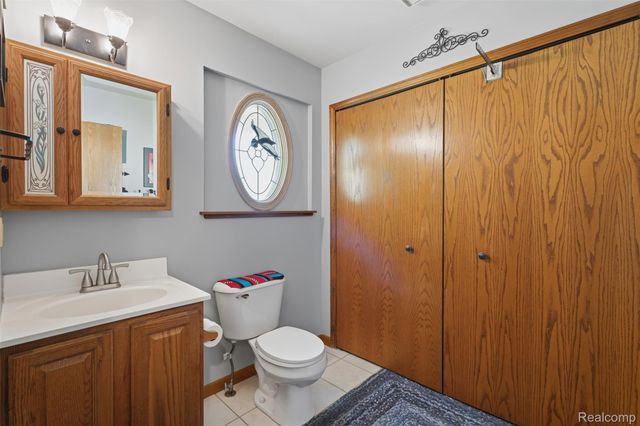 9380 Englishman Drive, Tyrone Township, MI 48430