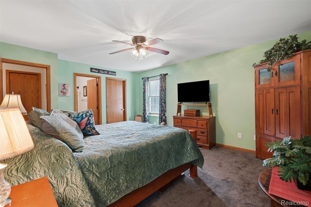 9380 Englishman Drive, Tyrone Township, MI 48430