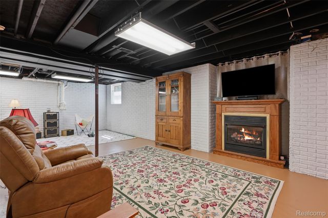 9380 Englishman Drive, Tyrone Township, MI 48430