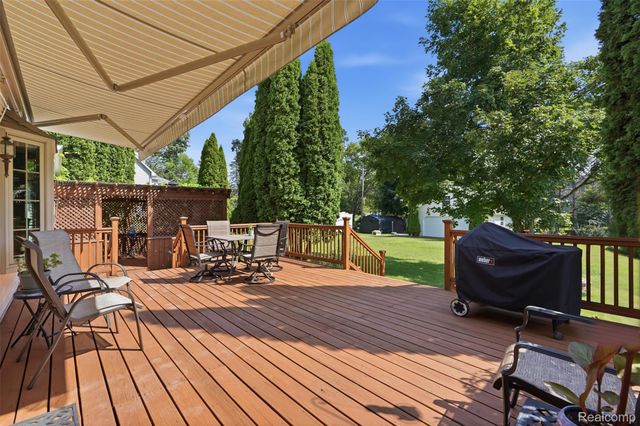 9380 Englishman Drive, Tyrone Township, MI 48430