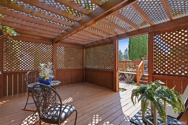 9380 Englishman Drive, Tyrone Township, MI 48430