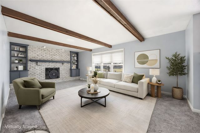 2195 David Court NE, Cedar Rapids, IA 52402