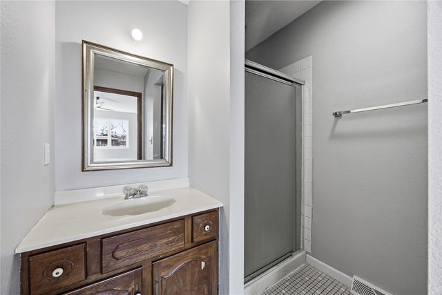 2195 David Court NE, Cedar Rapids, IA 52402