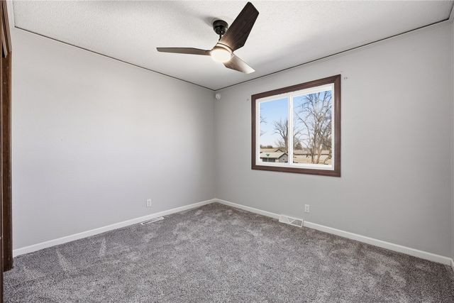 2195 David Court NE, Cedar Rapids, IA 52402