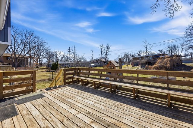 2195 David Court NE, Cedar Rapids, IA 52402