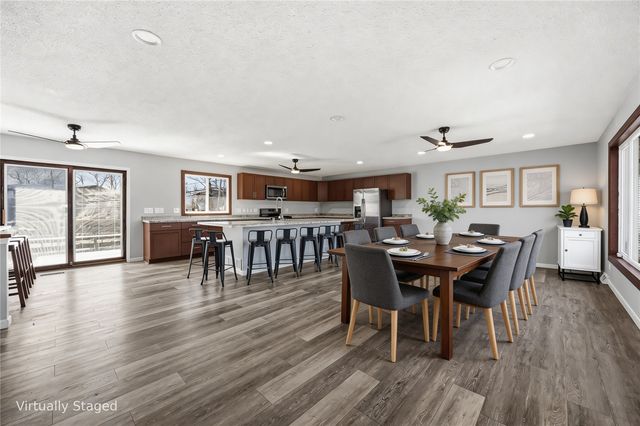 2195 David Court NE, Cedar Rapids, IA 52402