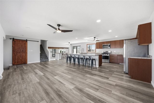 2195 David Court NE, Cedar Rapids, IA 52402