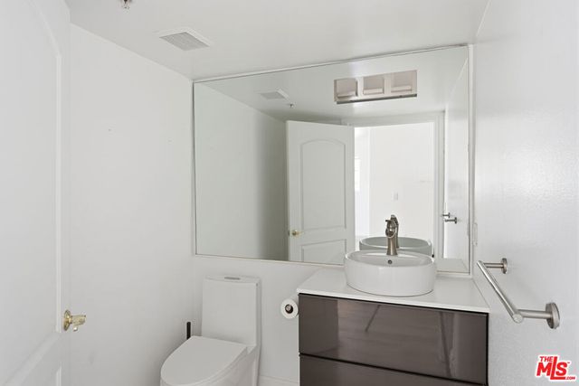 2311 Schader Drive 107, Santa Monica, CA 90404