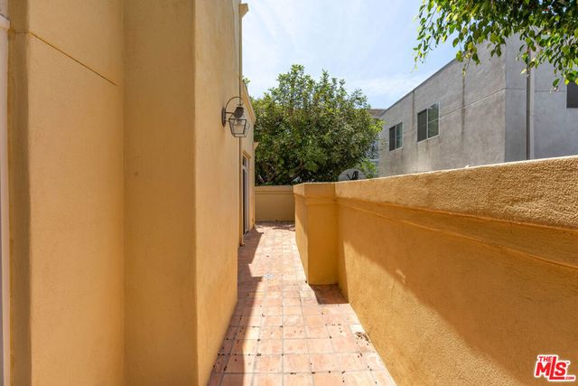 2311 Schader Drive 107, Santa Monica, CA 90404