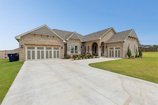 9916 Cascina Drive, Yukon, OK 73099