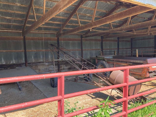 15220 W COUNTY ROAD 400 S, Daleville, IN 47334