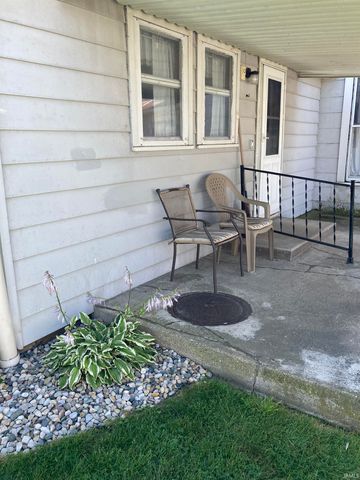 15220 W COUNTY ROAD 400 S, Daleville, IN 47334