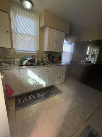 3345 Doris Street, Detroit, MI 48238