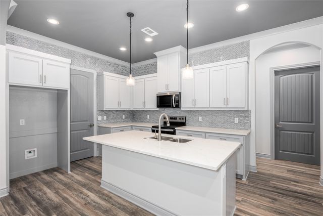 115 Enchanted Drive, Enchanted Oaks, TX 75156