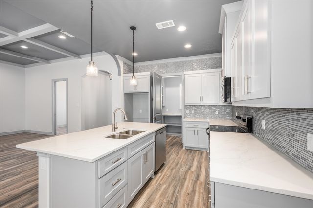 115 Enchanted Drive, Enchanted Oaks, TX 75156