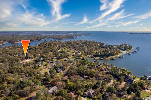 115 Enchanted Drive, Enchanted Oaks, TX 75156