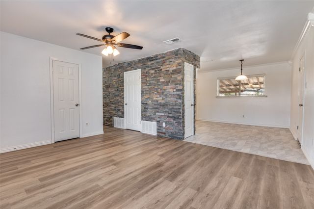 823 Ross Lane, Seagoville, TX 75159