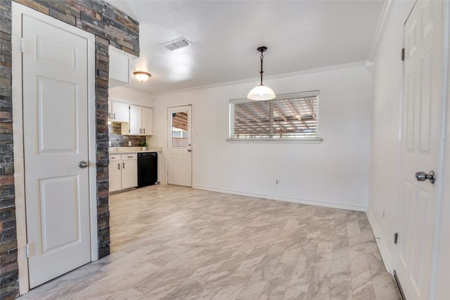 823 Ross Lane, Seagoville, TX 75159