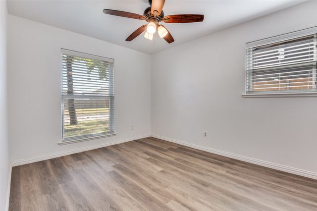 823 Ross Lane, Seagoville, TX 75159