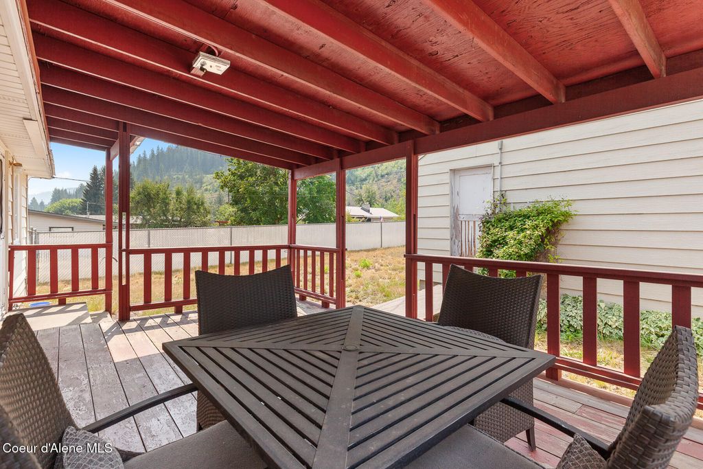 115 E Fir Ave, Osburn, ID 83849 photo 4
