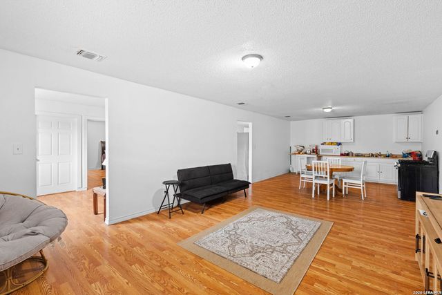 1103 Pleasanton Rd, San Antonio, TX 78214