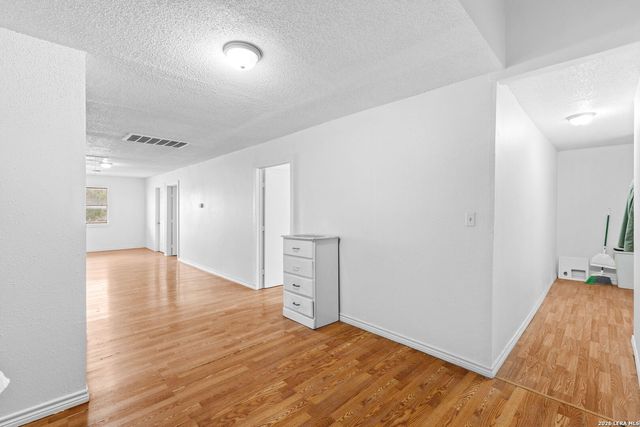 1103 Pleasanton Rd, San Antonio, TX 78214