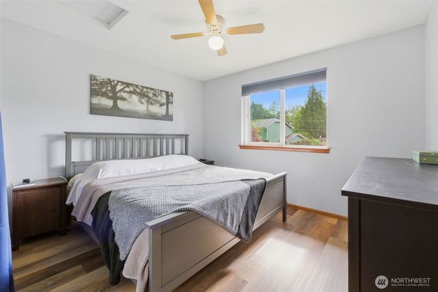 24130 Madura Drive NE, Kingston, WA 98346