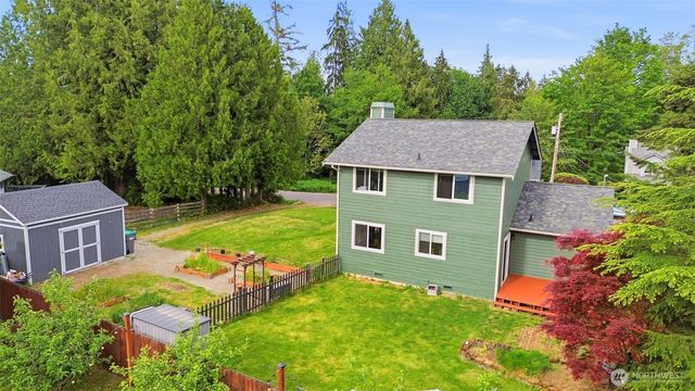 24130 Madura Drive NE, Kingston, WA 98346