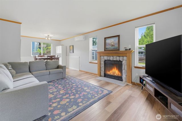 24130 Madura Drive NE, Kingston, WA 98346